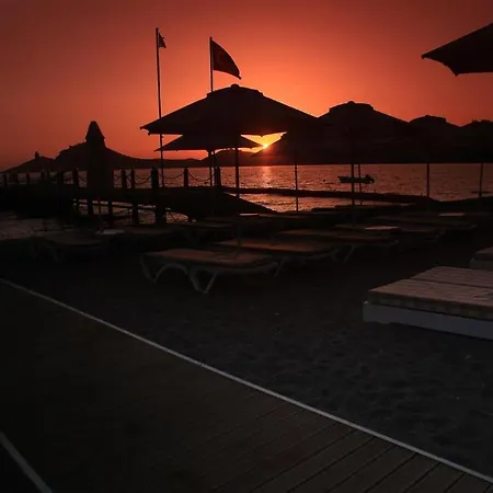 Kivanc Suites 3* 얄리카베크