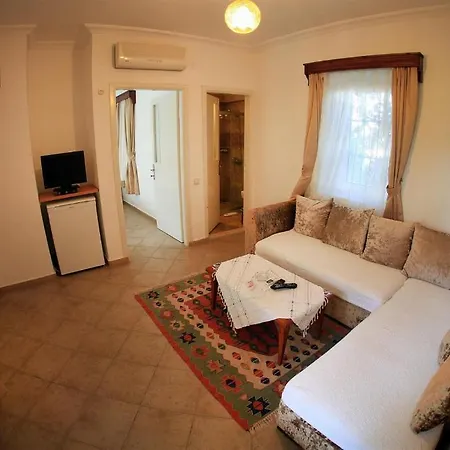 Kivanc Suites 亚力卡瓦克