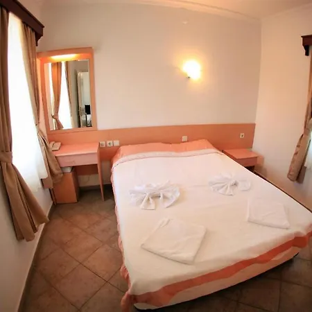 Kivanc Suites 3*
