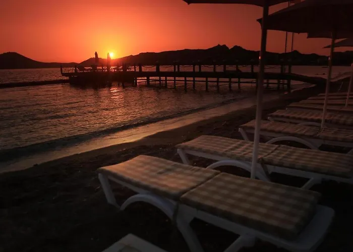 Отель Kivanc Suites Яликовак